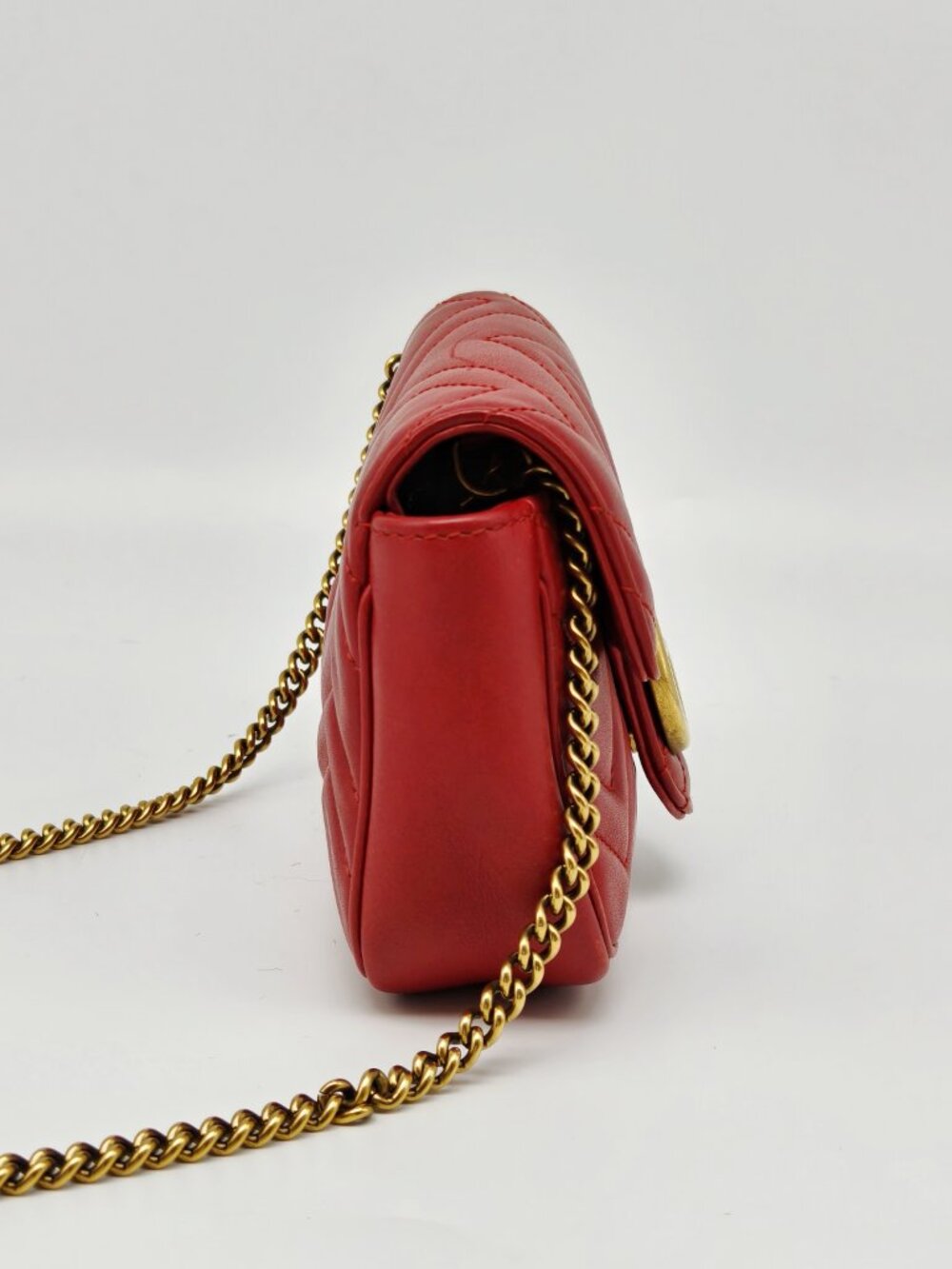 Gucci GG Marmont Super Mini Red Matelassé Chain Shoulder Bag - Picture 3 of 16